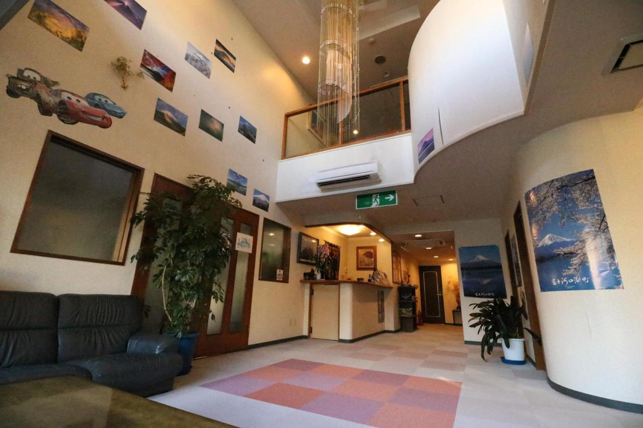 Hotel Wakamizusou Fujikawaguchiko Esterno foto